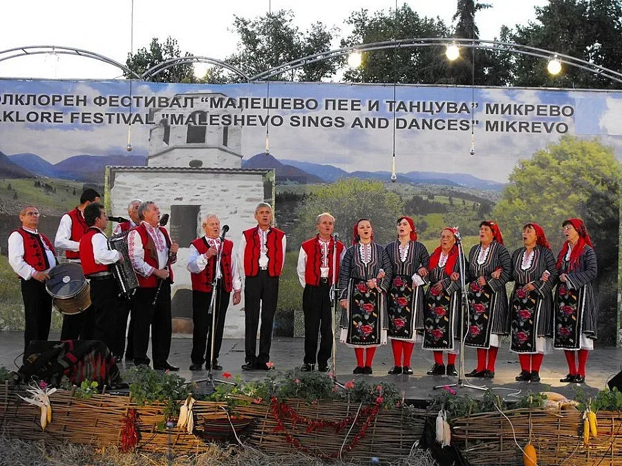 3000 самодейци от 10 държави на фестивал в Микрево