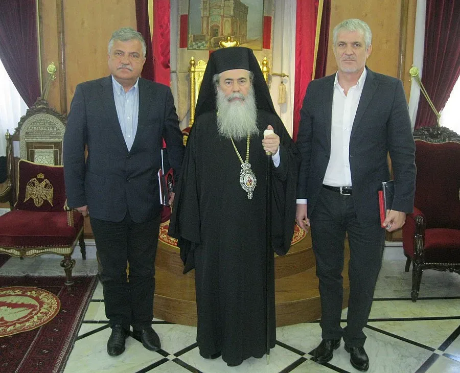 Кмет и шеф на ОбС се срещнаха с Йерусалимския патриарх