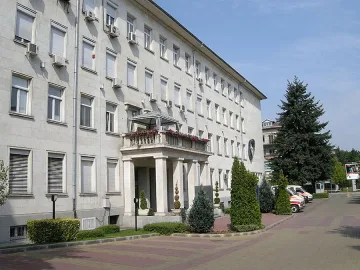 Лекари от Александровска преглеждат бежанците във „Враждебна“ 