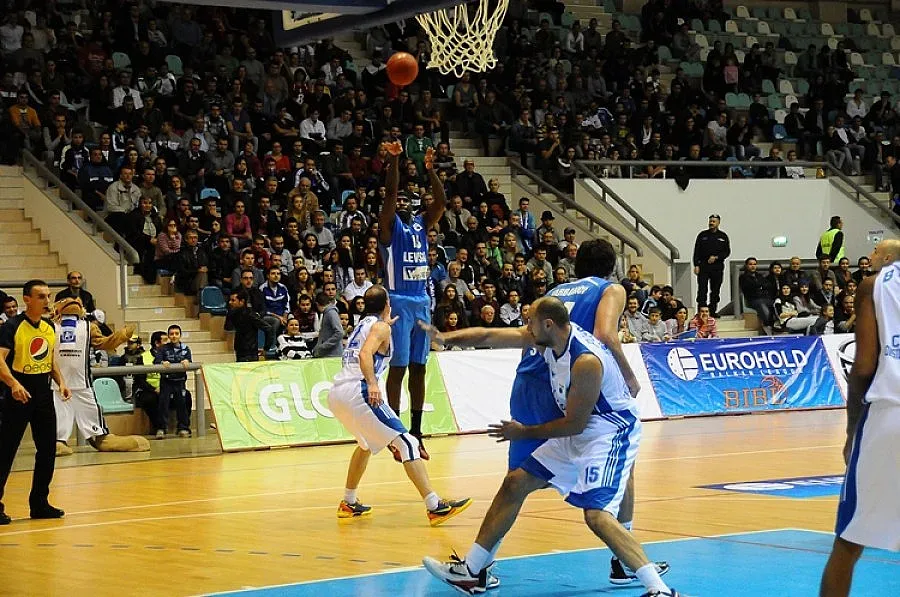 „Левски” изпусна „Крайова” на баскет
