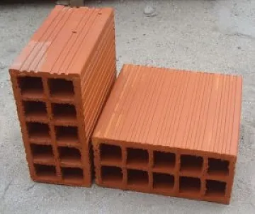 Мъж се жали, че негов имот се оказал на Плевнелиев