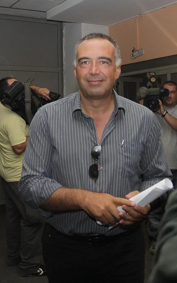 БСП: Президентът да каже бизнесмен или политик е