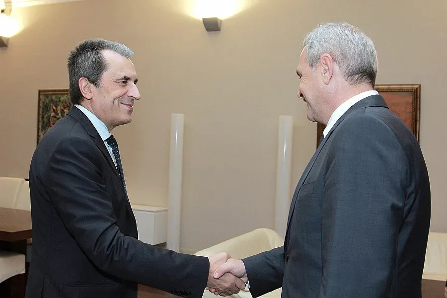 Орешарски и Драгня обсъдиха общи проекти на двете страни 