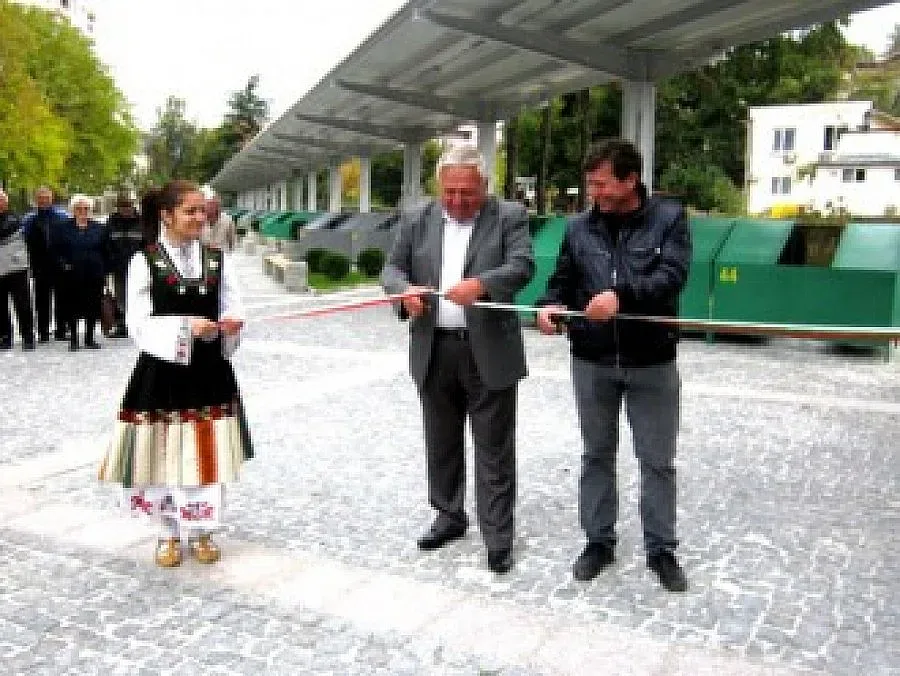 Ремонтираха пазара в Сандански за 8 месеца