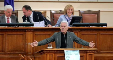 Сидеров: Плевнелиев да свика Консултативен съвет