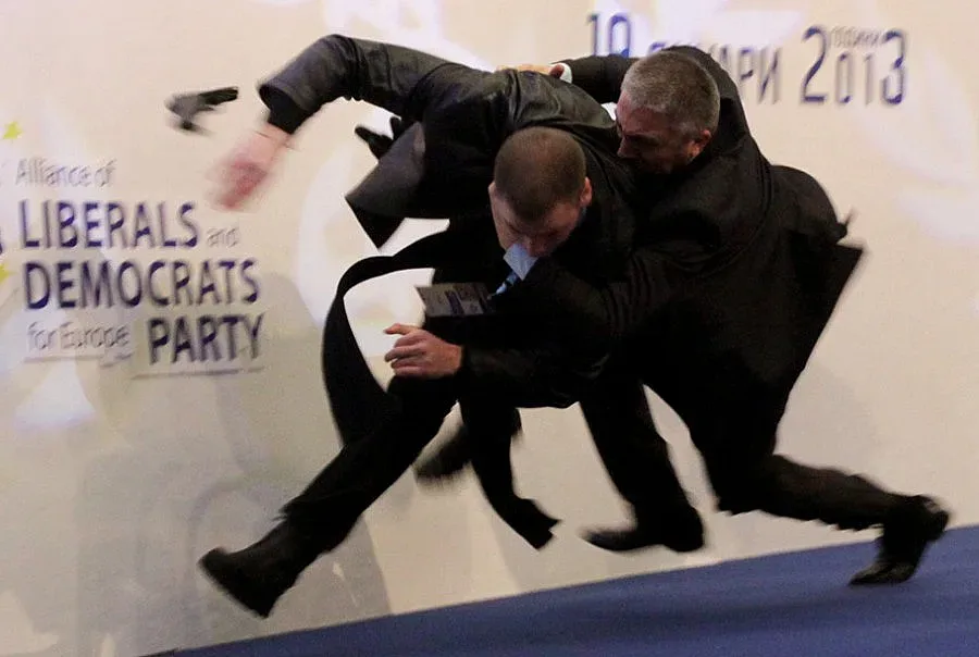 Секретарка с вечерен час заради Октай