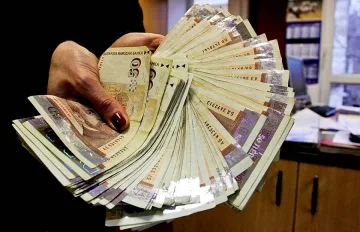 ДДС и акцизи пълнят хазната