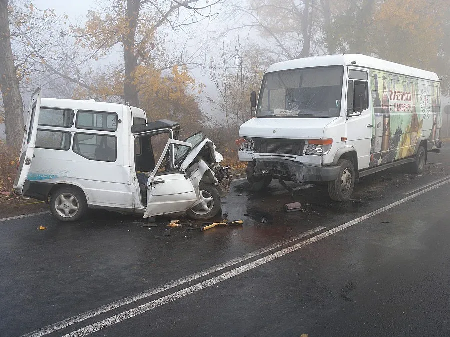 Необмислено изпреварване отне живота на трима