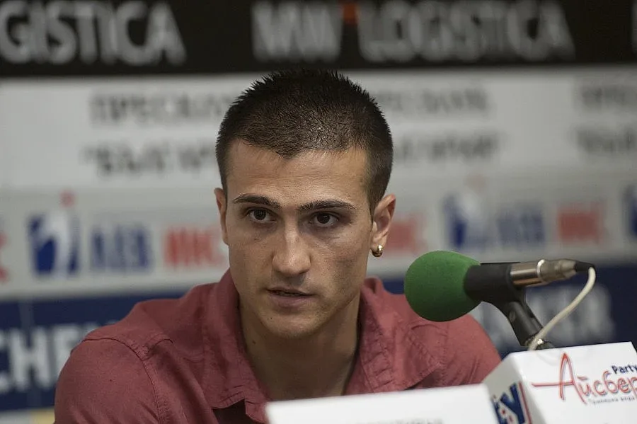 Световен шампион води шествие на спортисти в Благоевград