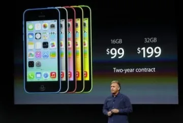 Apple намали поръчките за iPhone 5C