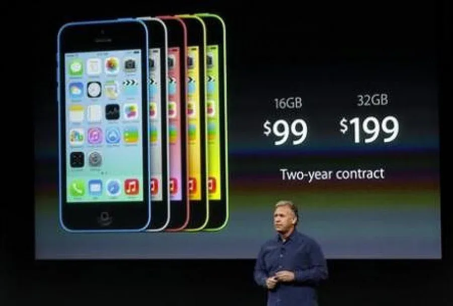 Apple намали поръчките за iPhone 5C