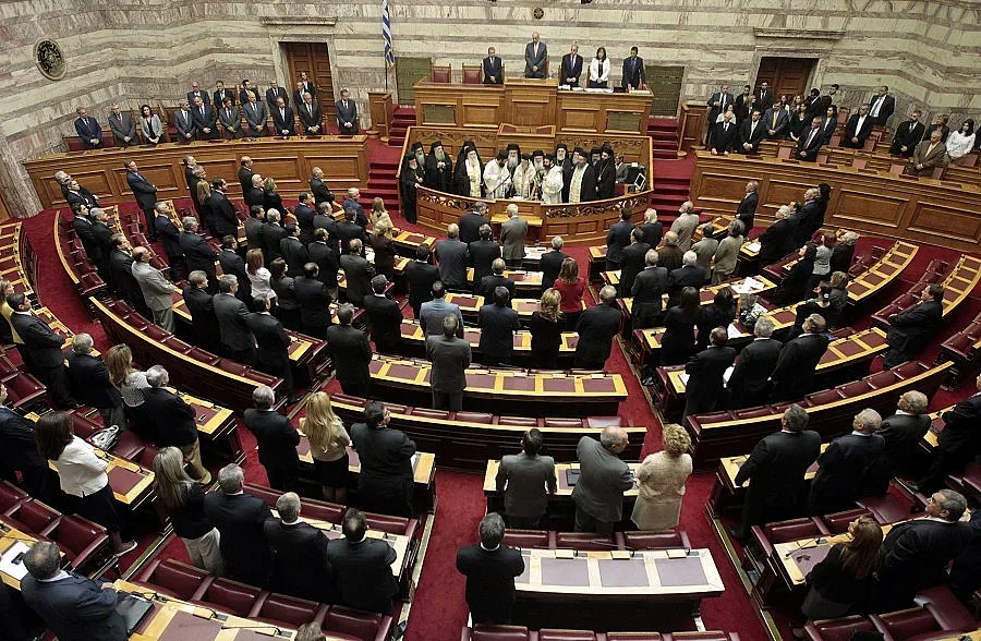 Свалиха имунитета на депутатите от "Златна Зора"