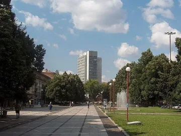 Сърби и Устата с шоу за Перник