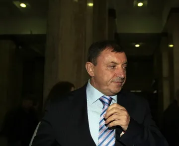 Алексей Петров иска да ходи в чужбина