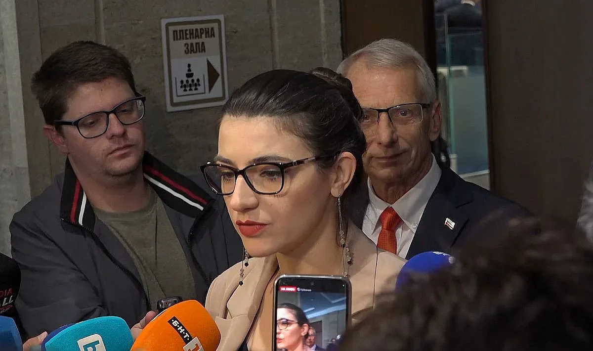 Лена се намеси за Северна Македония