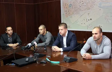 Нахъсват ММА-боец за победа срещу именит шампион