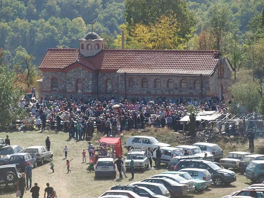 Над 600 честваха Света Петка с ден по-рано