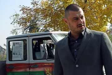 Бареков поиска оставката на Кристалина заради бежанците