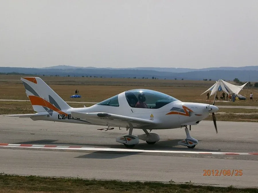 Правят открит ден на летенето в Долна Митрополия