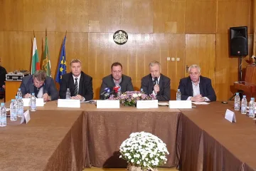 Кметове и бизнес с отворено писмо до премиера за „Пирин”