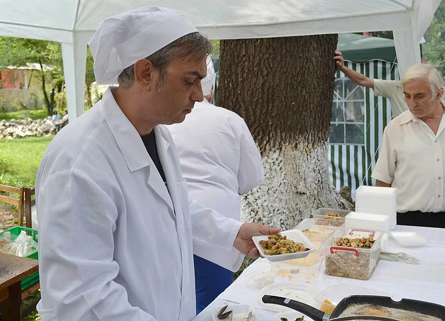 Кметове представят морски дарове на общ кулинарен щанд