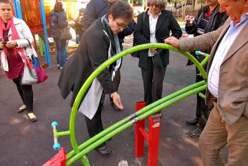 Вандали съсипват люлки и катерушки в Плевен