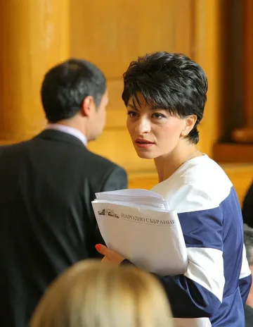 ГЕРБ с вот на недоверие и за здравеопазването