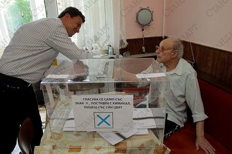 Предлагат активна регистрация след евроизборите