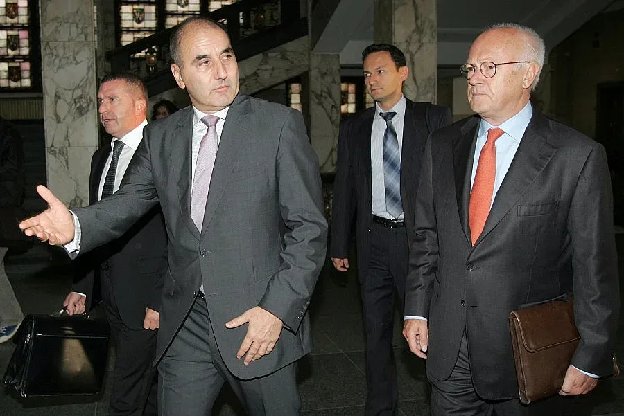 Обраха майката на Цветанов