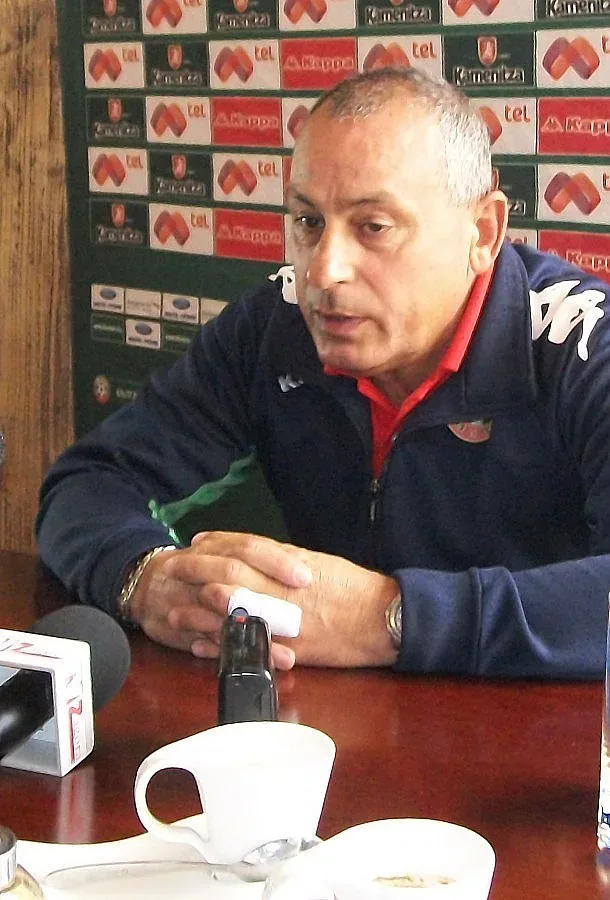 Дебютанти излизат срещу младежите на Русия