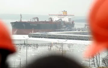 Износът ускори ръста си, вносът намалява