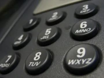 Баба брои 7 хиляди на измамник