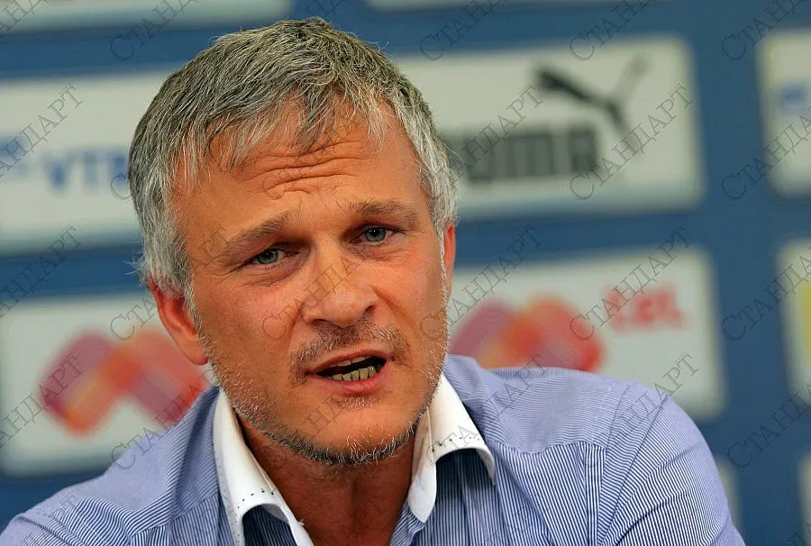 Сектор Б: Наско Сираков се отказа от нас