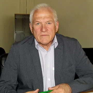 Ганев: Има корупционна схема за купуване на изпити