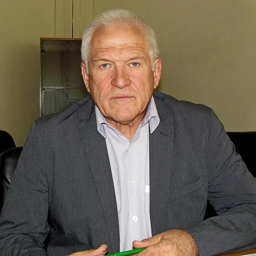 Ганев: Има корупционна схема за купуване на изпити