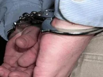 Младежи в ареста за кражба на автомобилни капачки