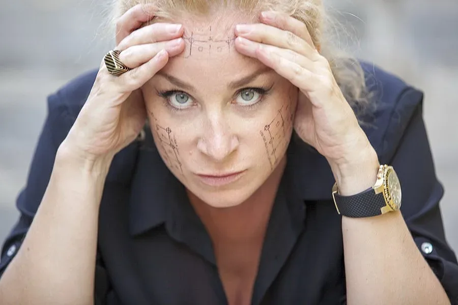 Симеон Лютаков избра първата жена