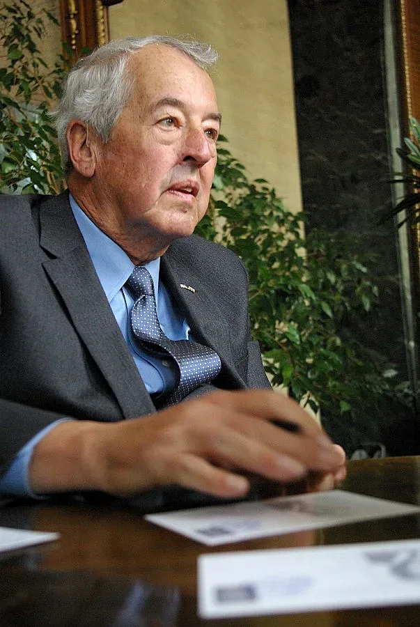 Джон Атанасов: Покрай всички машини не ползваме ума си