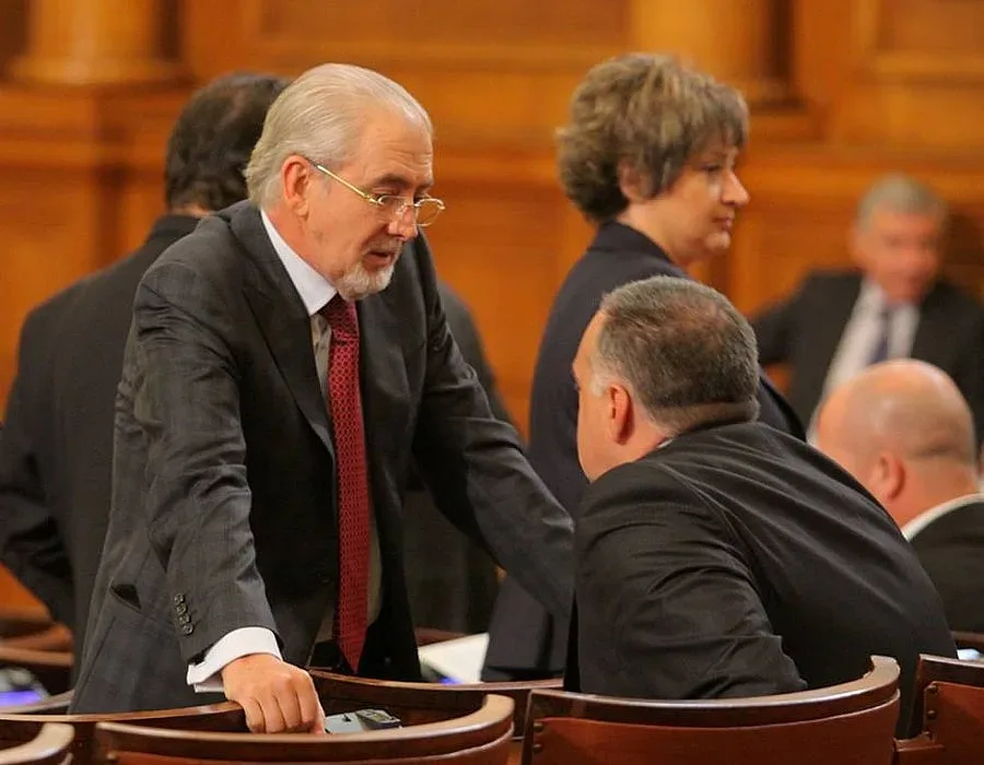 Ден на Пеевски в парламента