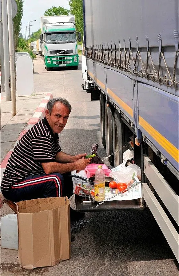 Война на тирове затвори границата