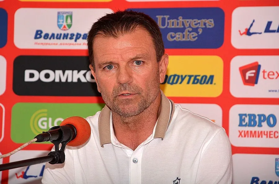 Младенов: Опетнено е името на наш треньор