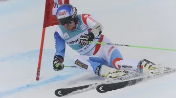 Световен шампион в ските спира със спорта