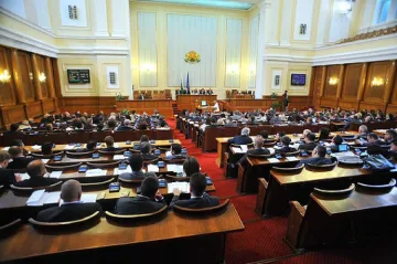 НС реши да не затваря границите за бежанците