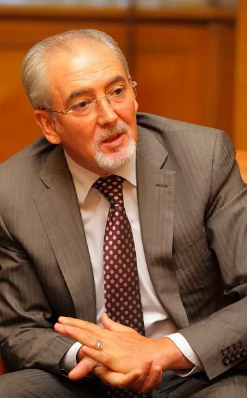 Местан: Протестите срещу КС са в несъгласие с Конституцията 