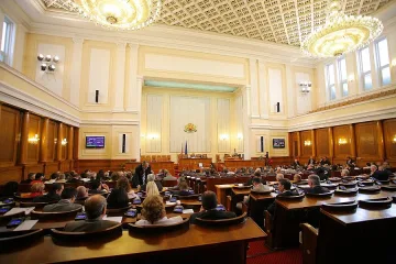 НС обсъжда дали България да приема нелегални имигранти