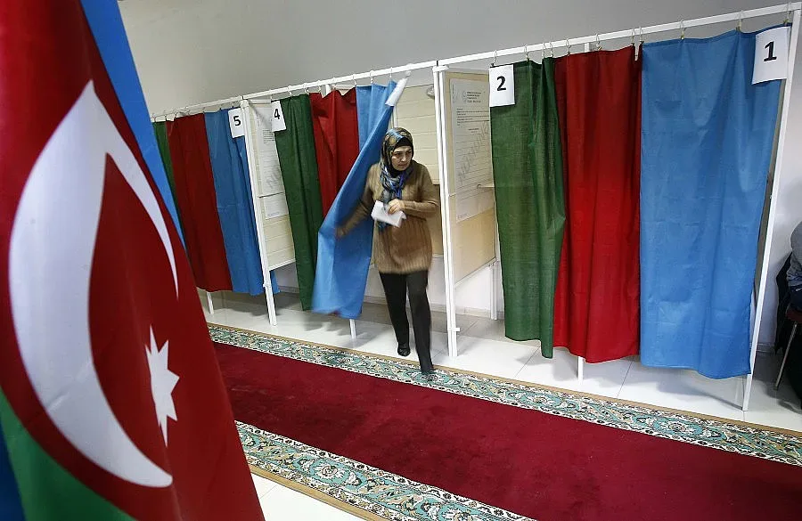 Азербайджан избира президент