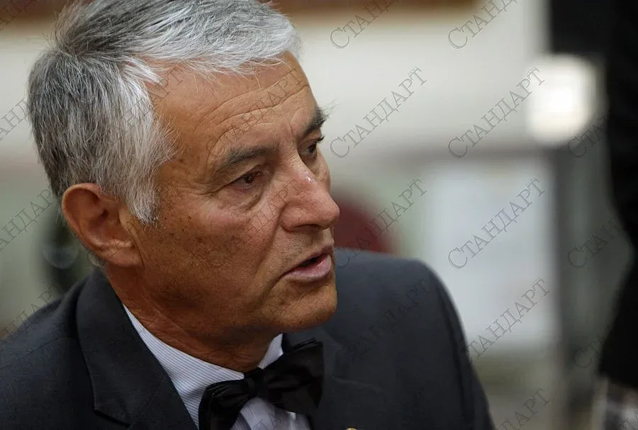 Бежанците не искат милостиня, а работа