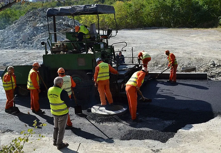 Пет улици с нов асфалт в Благоевград