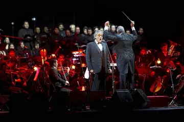 Андреа Бочели се завръща в България 