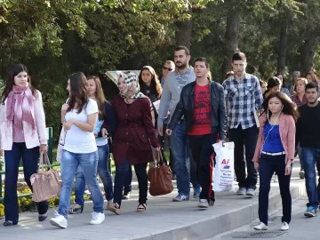 Анадолският Харвард има летище и театър